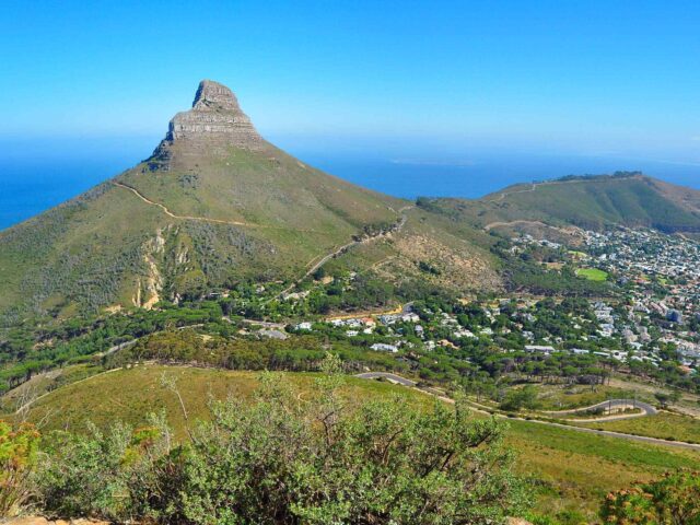 https://travelforless.us/wp-content/uploads/2018/08/post_capetown_05-2-640x480.jpg