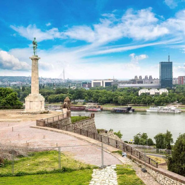 https://travelforless.us/wp-content/uploads/2018/09/destination-belgrade-06-2-640x640.jpg