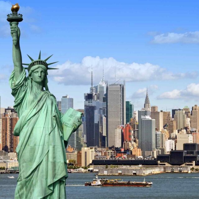 https://travelforless.us/wp-content/uploads/2018/09/destination-new-york-01-2-640x640.jpg