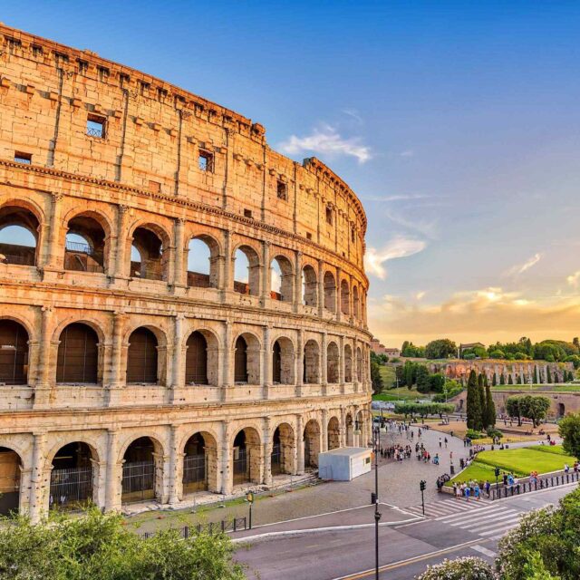 https://travelforless.us/wp-content/uploads/2018/09/rome_01-2-640x640.jpg