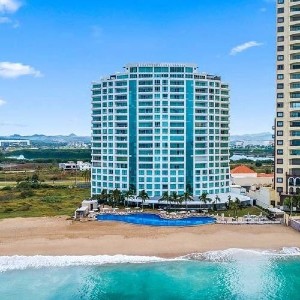 Park Royal Beach Mazatlán