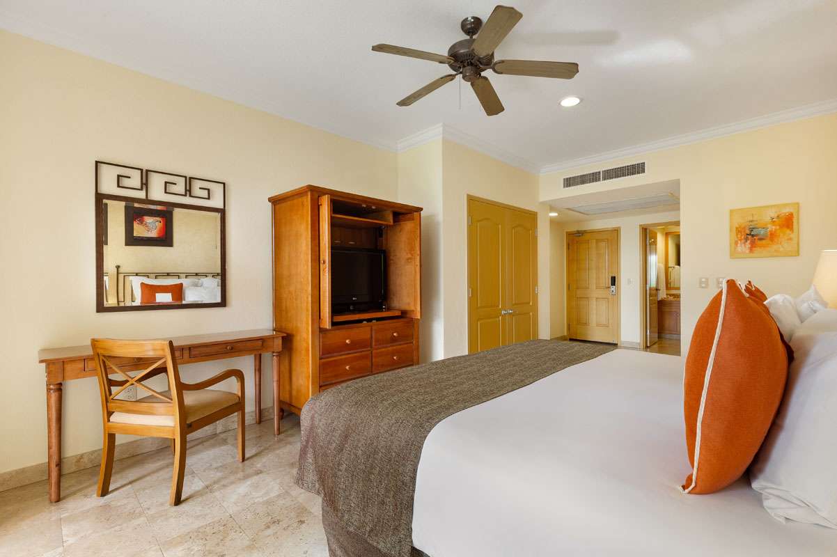 optimizada_Villa_del_Arco_Cabo_San_Lucas_Deluxe_Junior_Suite-1