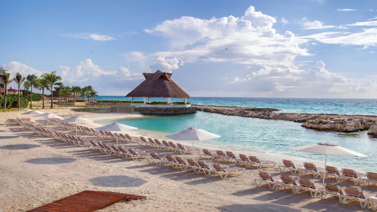 HRH_Riviera_Maya_Heaven_Beach_Chairs