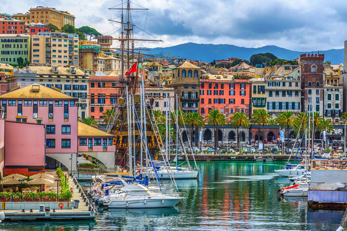 https://travelforless.us/wp-content/uploads/2024/09/que-ver-en-genova.jpg